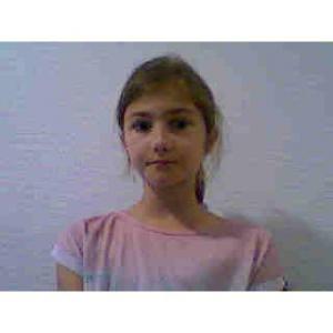 THEZE Evie
